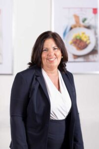 Christina Kejik-Hopp ist die Vertriebsleiterin des Cateringunternehmens.