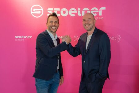 Freuen sich auf eine erfolgreiche Zusammenarbeit und Zukunft des Unternehmens: Günther Maurer (l.) und Ernst Stölner.