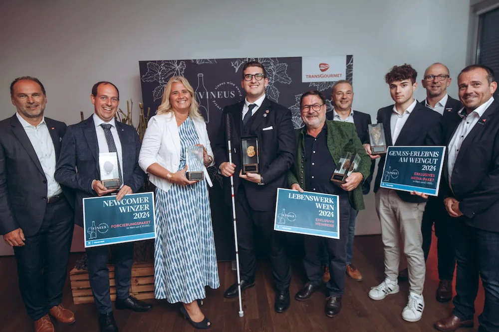 VINEUS WINE AWARD 2024 Transgourmet Stefan Gilg Familie Tschermonegg Thomas Panholzer Moritz Huth Weitzer Gruppe Willi Sattler