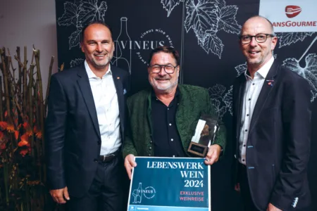 VINEUS WINE AWARD 2024 Willi Sattler Lebenswerk Thomas Panholzer Andreas Hayer