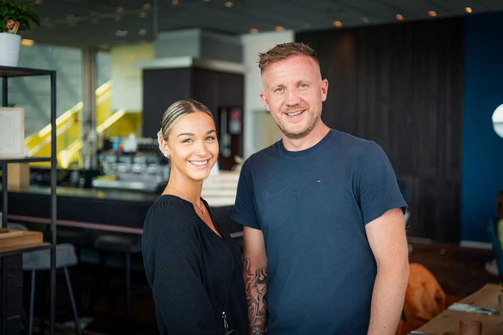 Jenner's Bar Die neuen Gastronomen im AEC: Prokuristin Anna Stöger und Gastronom Christian Jenner